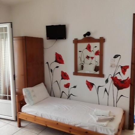 Alexandra Rooms Скала-Потамиас Экстерьер фото